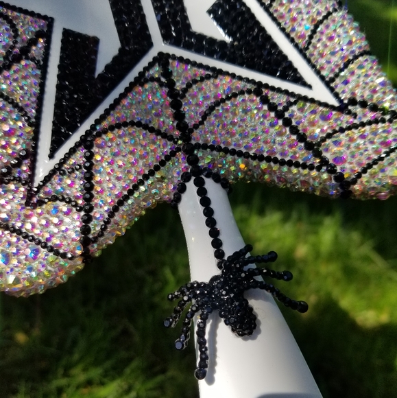 🆕️Jeffree Star, Bling Spider Web Halloween Mirror - Picture 11 of 14